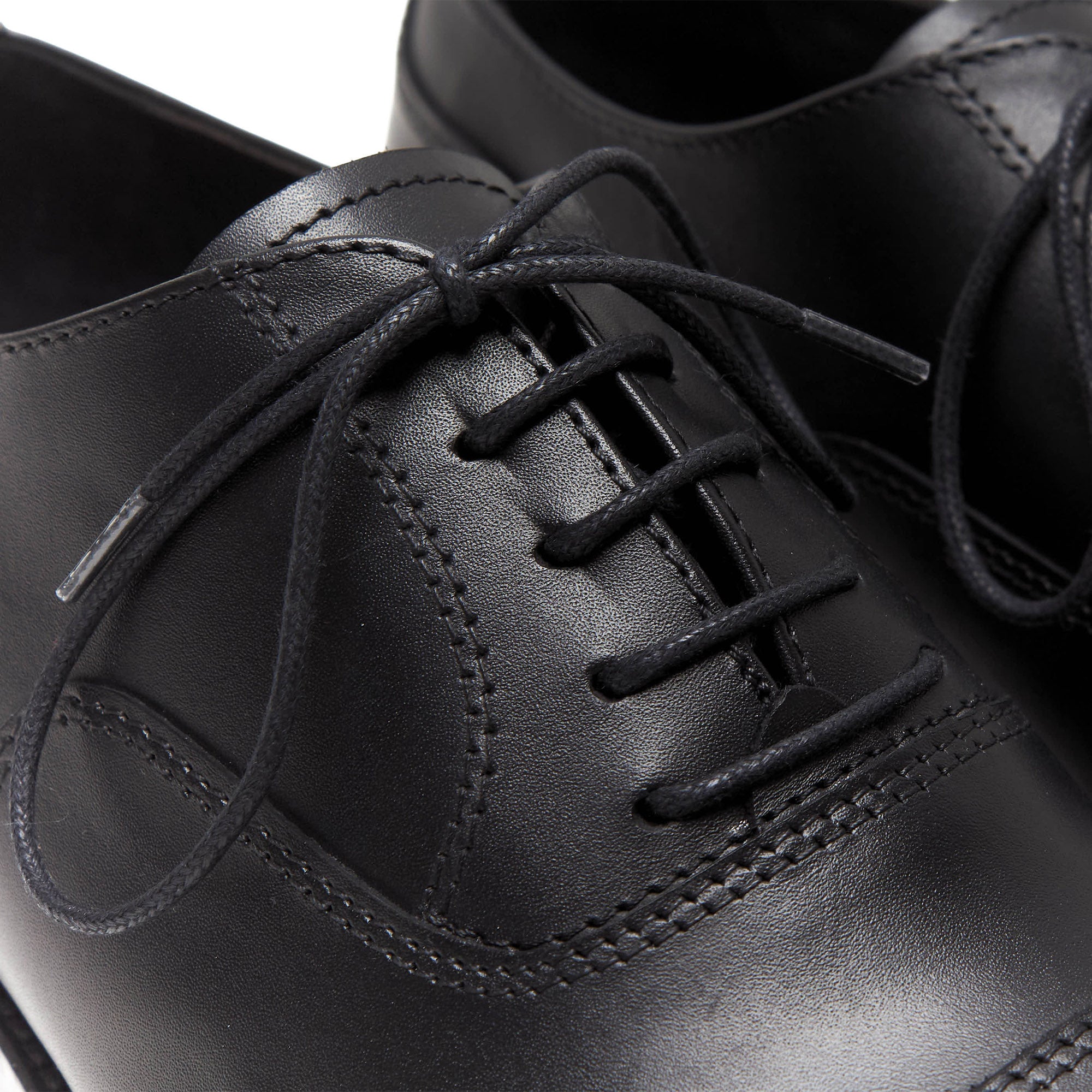 Scarpe - Francesina derby cap toe da uomo in fiore di vitello