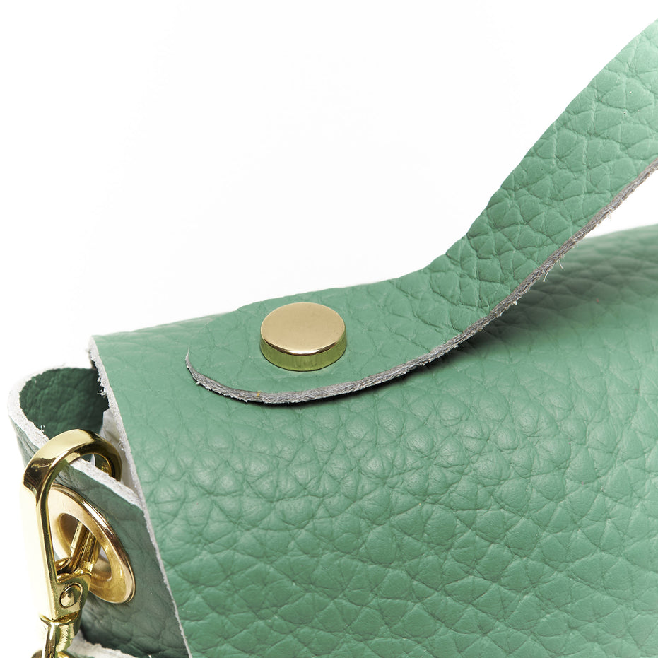 Mini Pochette in Vera Pelle con Tracolla a Catena – Made in Italy
