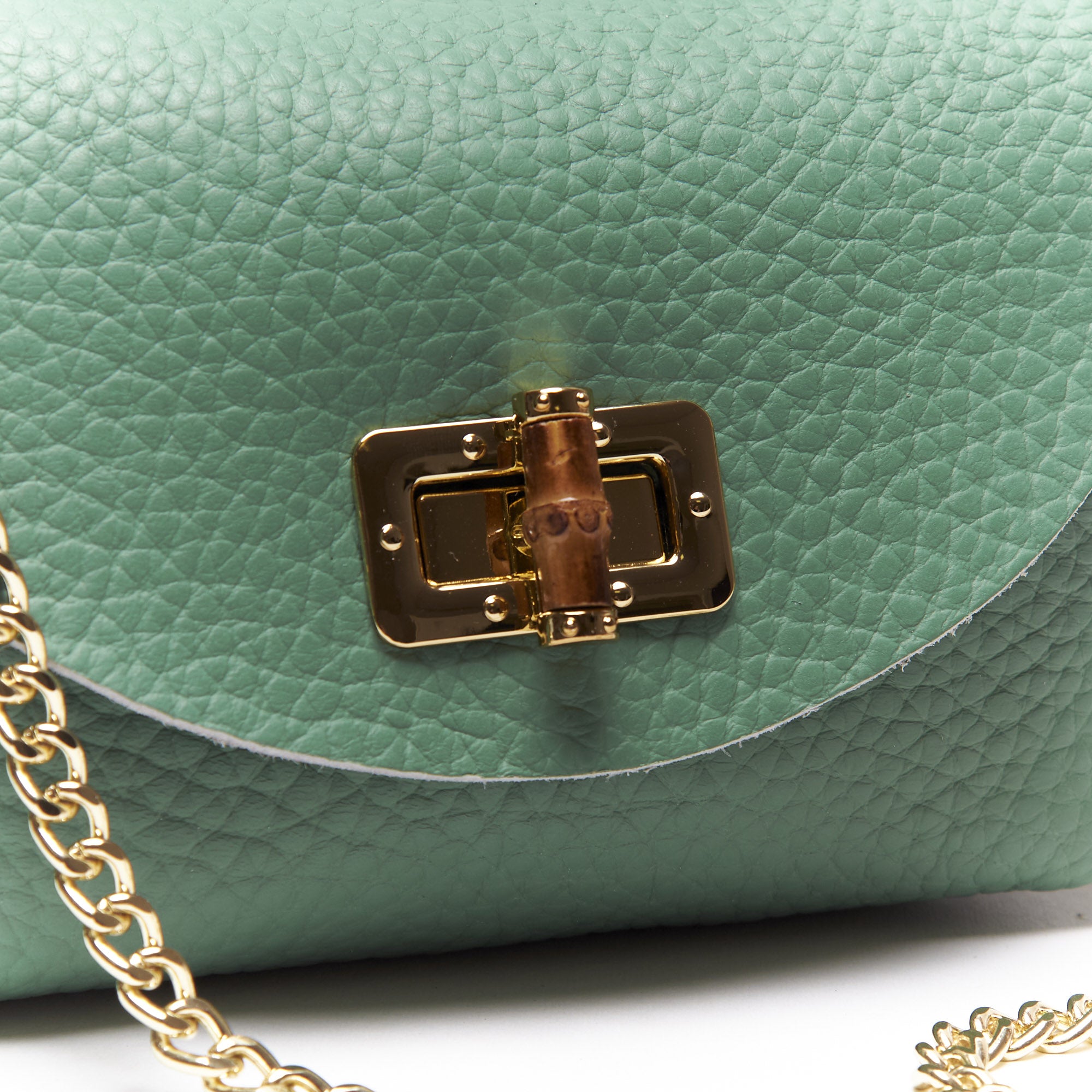 Mini Pochette in Vera Pelle con Tracolla a Catena – Made in Italy